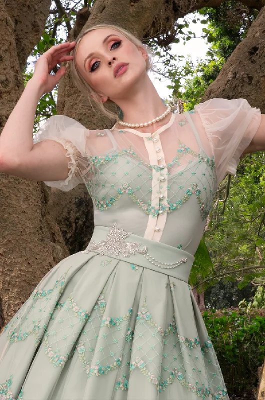 Burlesque - inspired bustiers for a performance lookElysian Blouse with Singlet
