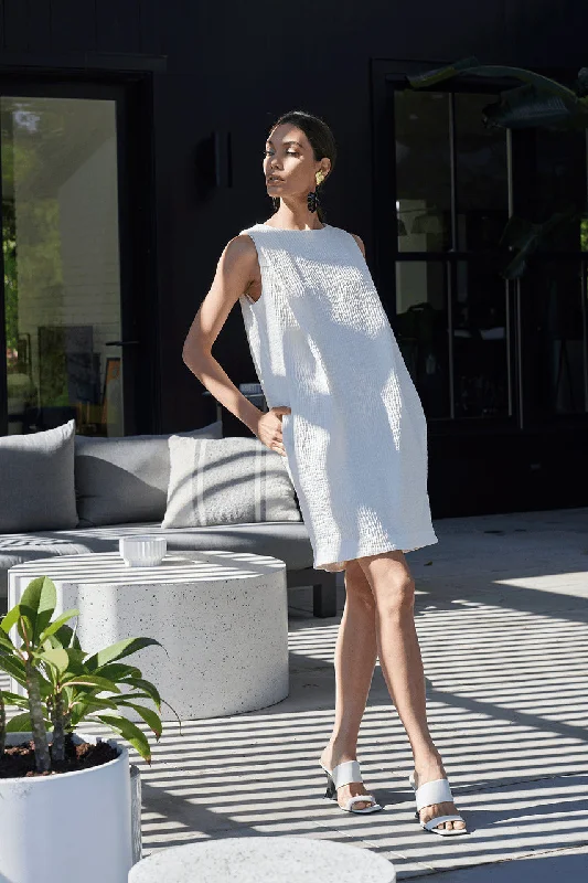Peplum - hemmed sexy dresses for a retro touchTextured Cotton Jacquard Shift Dress