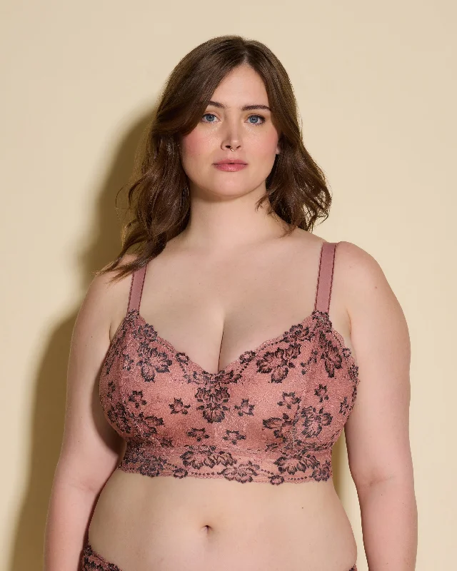 Women's bras with a contoured cup designSuper Curvy Longline Bralette