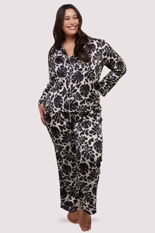 Bra with a soft - touch lining for a luxurious experience​ Black and White Abstract Leaf Long Sleeve Pyjama Set