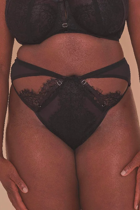 Bra with a plus - size long - line design for a slimming effect​ Leandra Strapped Up High Waist Knicker
