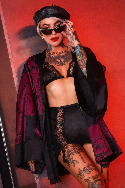 Bra with a cross - back strap design for a trendy look​ Wish Black Lace Girdle