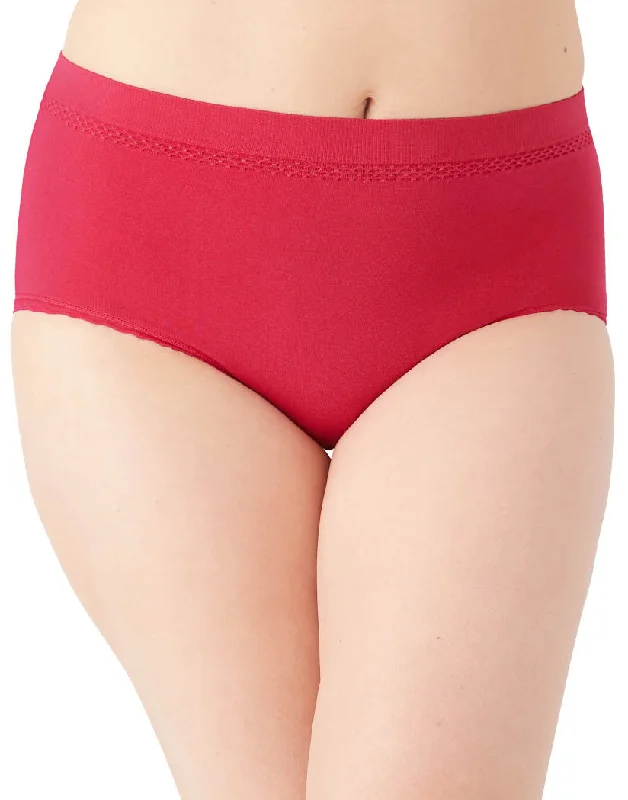 Bra with a plus - size adjustable strap for added comfort​ Wacoal B-Smooth Hi Cut Persian Red 871374